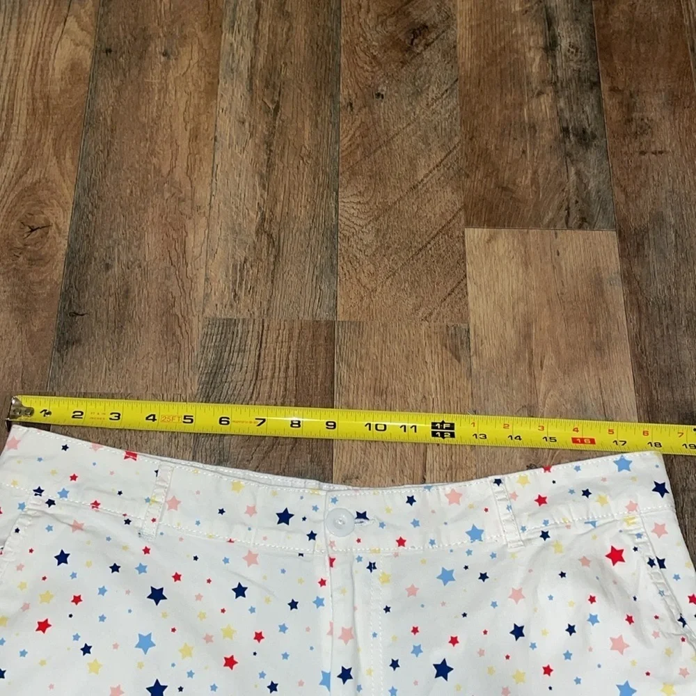 Caribbean Joe & Company shorts.  Size 14.